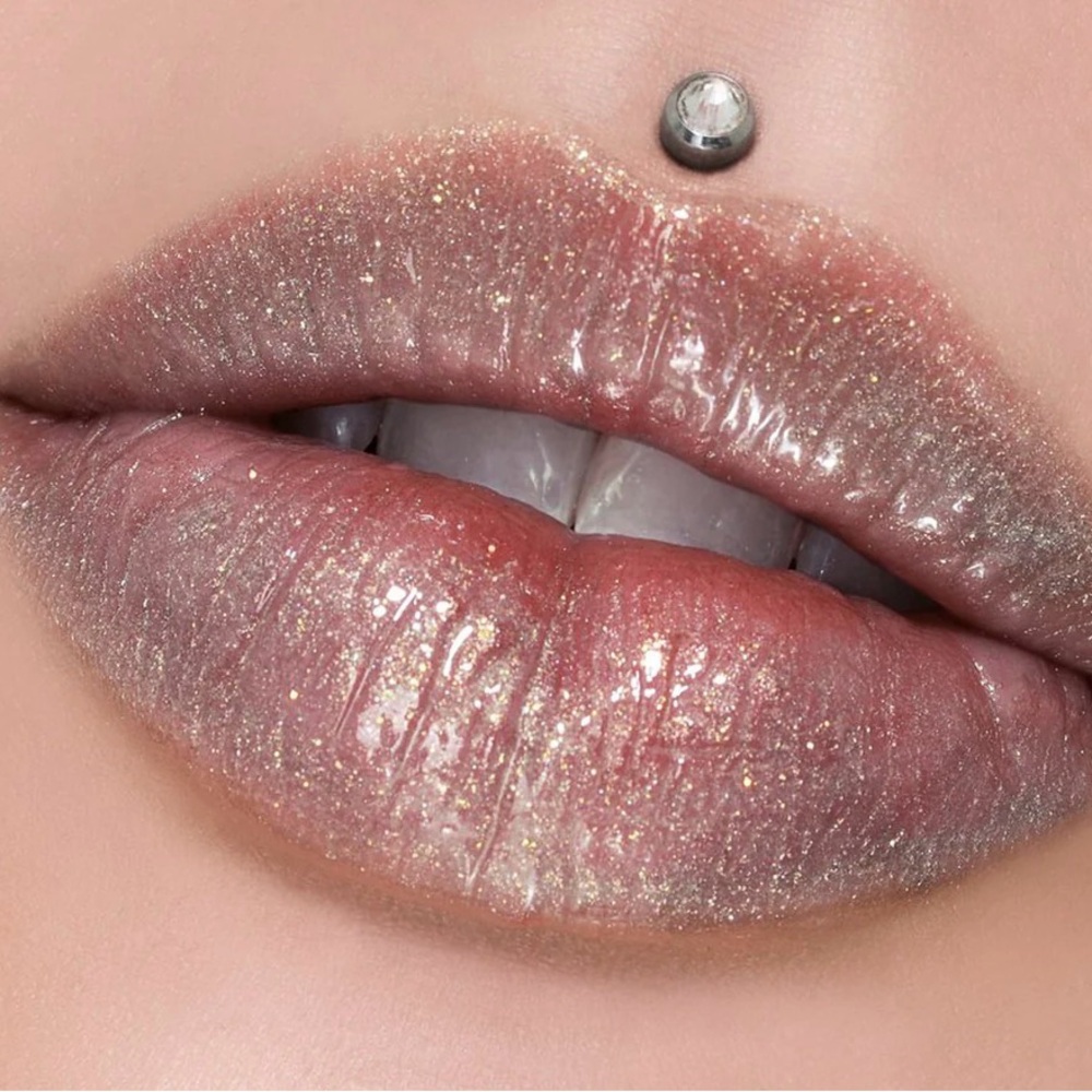 Jeffrey Star Gold Lip Gloss Coroners kiss